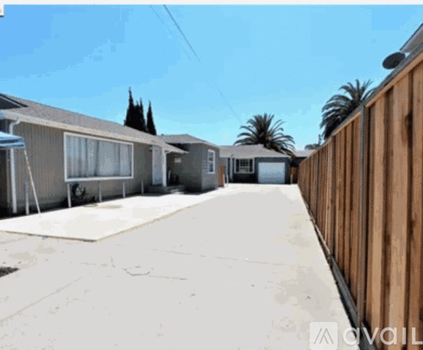 1234 81st Avenue 2 Beds Single Family Home for Rent - Photo Gallery 2