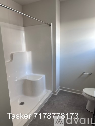 7244 White Oak Boulevard 3 Beds Single Family Home for Rent - Photo Gallery 7