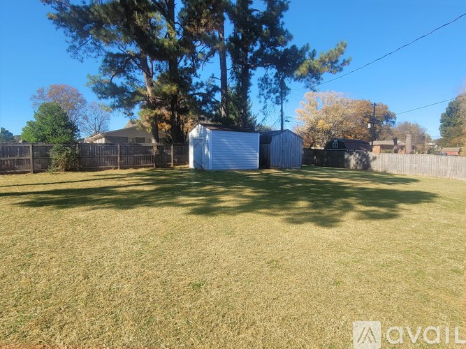 2201 Windcrest Dr 4 Beds Single Family Home for Rent - Photo Gallery 14