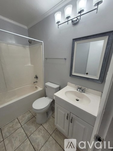 2201 Windcrest Dr 4 Beds Single Family Home for Rent - Photo Gallery 6