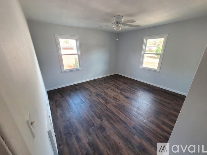 2201 Windcrest Dr 4 Beds Single Family Home for Rent - Photo Gallery 7