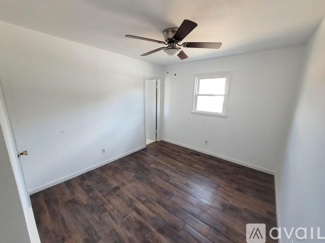 2201 Windcrest Dr 4 Beds Single Family Home for Rent - Photo Gallery 10