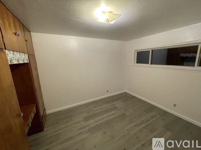 1235 Seeley St 2 Beds Apartment for Rent - Photo Gallery 11