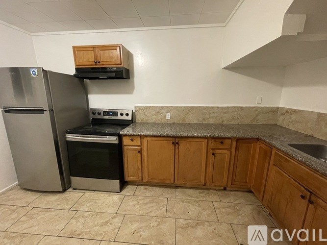 1235 Seeley St 2 Beds Apartment for Rent - Photo Gallery 5