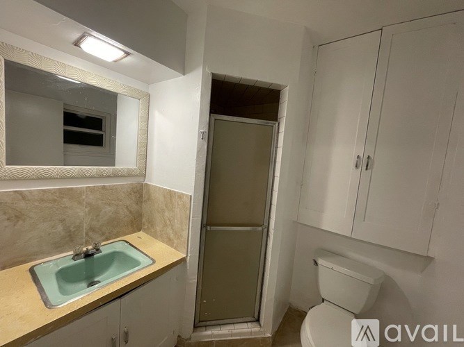 1235 Seeley St 2 Beds Apartment for Rent - Photo Gallery 8