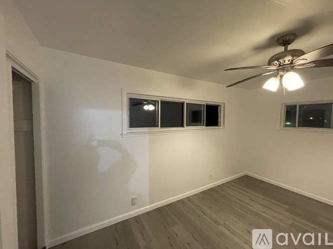 1235 Seeley St 2 Beds Apartment for Rent - Photo Gallery 9