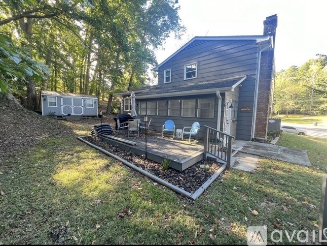 130 Huntington Place 3 Beds Single Family Home for Rent - Photo Gallery 3