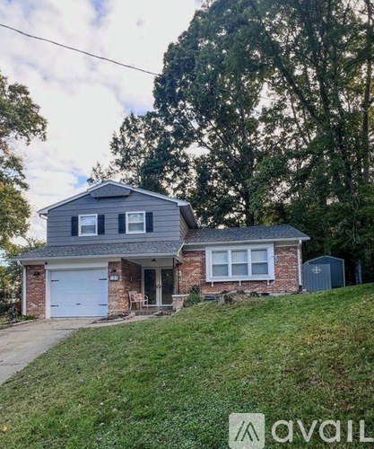 130 Huntington Place 3 Beds Single Family Home for Rent - Photo Gallery 6