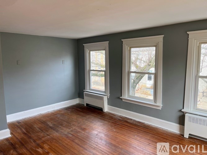 544 King Street 4 Beds Single Family Home for Rent - Photo Gallery 15