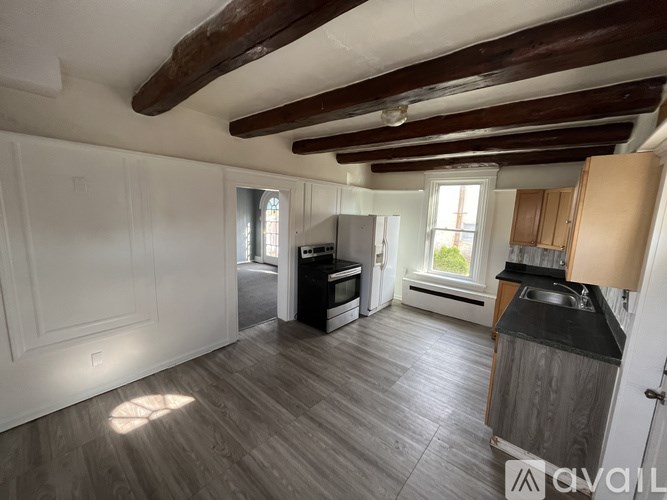 544 King Street 4 Beds Single Family Home for Rent - Photo Gallery 10