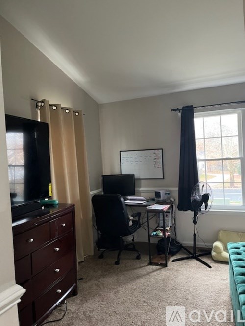 4025 Bluebird Dr 3 Beds Townhouse for Rent - Photo Gallery 3