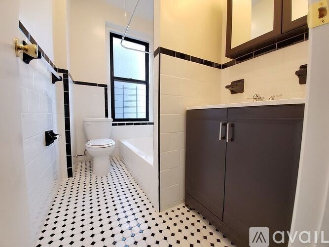 1105 Morrison Ave 2 Beds Apartment for Rent - Photo Gallery 5