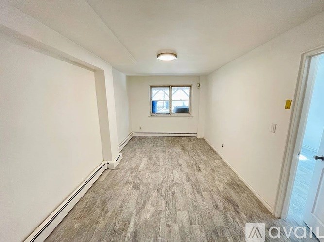 1080 Rhinelander Avenue 1 Bed Condo for Rent - Photo Gallery 1