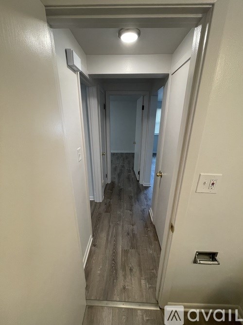 4338 Warren Avenue 1 Bed Apartment for Rent - Photo Gallery 14