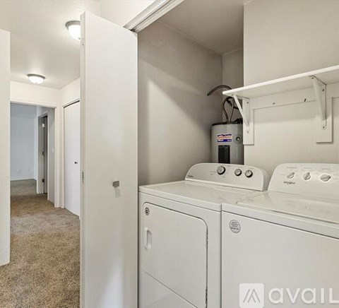 646 Ross Ln N 4 Beds Apartment for Rent