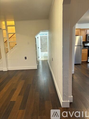 646 Ross Ln N 4 Beds Single Family Home for Rent - Photo Gallery 5