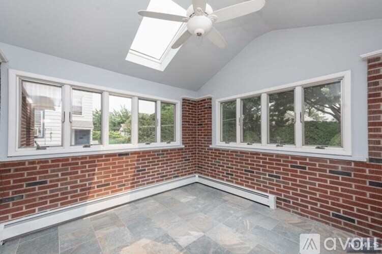 21 Wickers Street 2 Beds Single Family Home for Rent - Photo Gallery 12