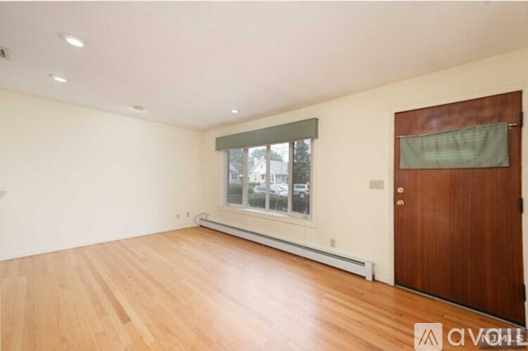 21 Wickers Street 2 Beds Single Family Home for Rent - Photo Gallery 4