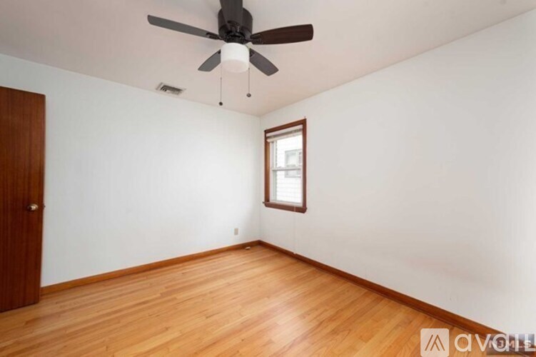 21 Wickers Street 2 Beds Single Family Home for Rent - Photo Gallery 8