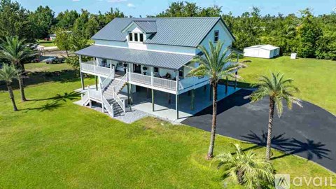 7211 Bay Crest Road 5 Beds Apartment for Rent