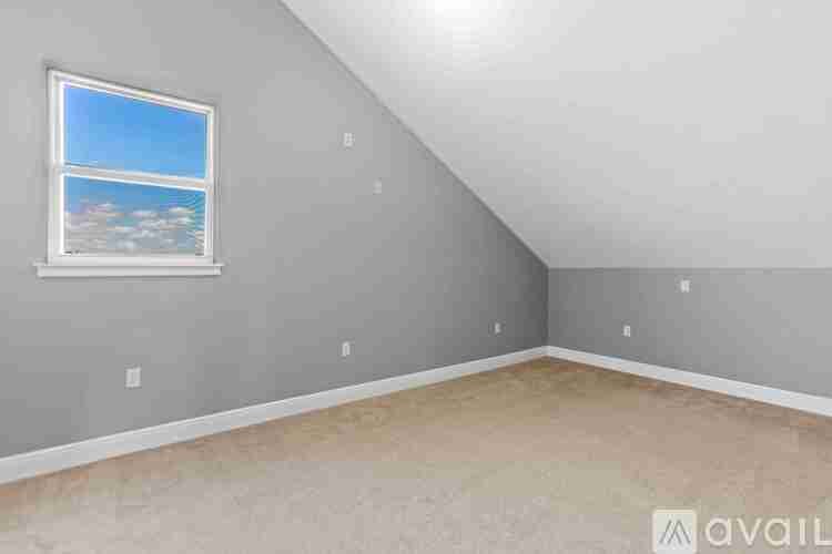 7211 Bay Crest Road 5 Beds Single Family Home for Rent - Photo Gallery 24