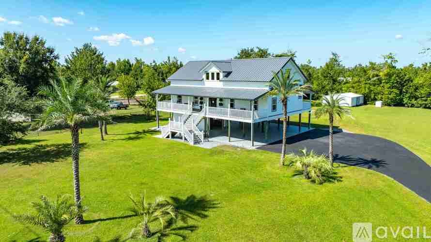 7211 Bay Crest Road 5 Beds Single Family Home for Rent - Photo Gallery 41