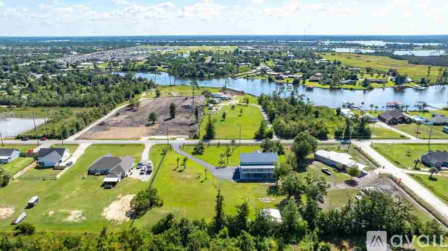 7211 Bay Crest Road 5 Beds Single Family Home for Rent - Photo Gallery 42