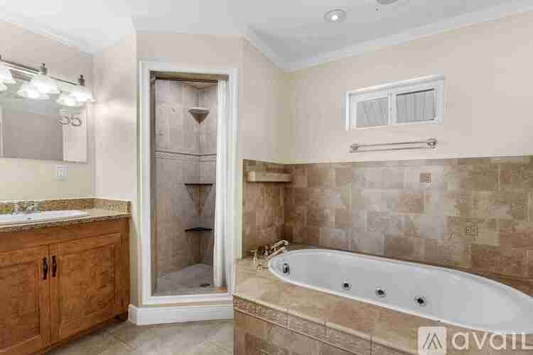 7211 Bay Crest Road 5 Beds Single Family Home for Rent - Photo Gallery 46