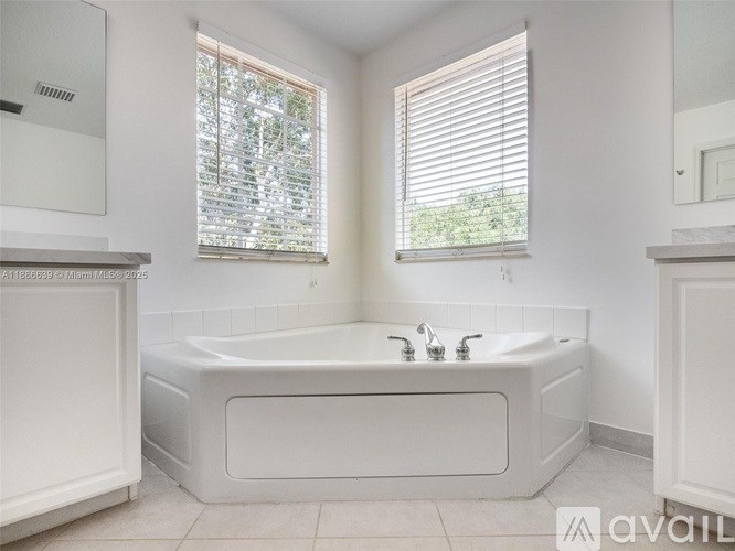 19282 Seneca Ave 4 Beds Single Family Home for Rent - Photo Gallery 13