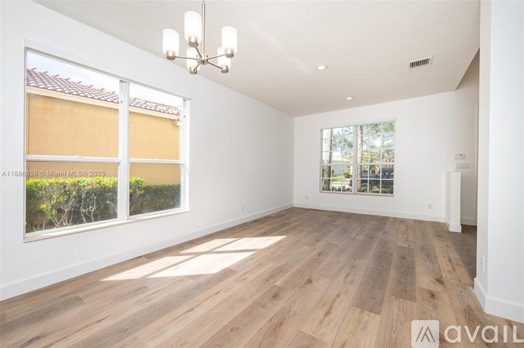 19282 Seneca Ave 4 Beds Single Family Home for Rent - Photo Gallery 16