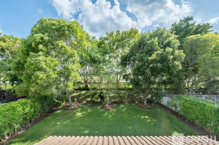 19282 Seneca Ave 4 Beds Single Family Home for Rent - Photo Gallery 17