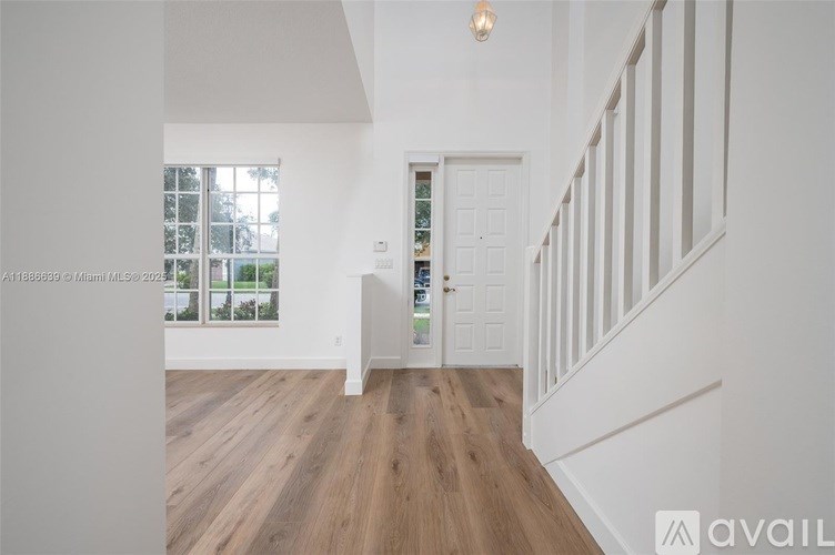 19282 Seneca Ave 4 Beds Single Family Home for Rent - Photo Gallery 4