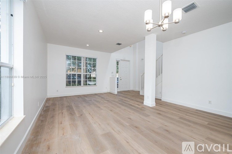 19282 Seneca Ave 4 Beds Single Family Home for Rent - Photo Gallery 6