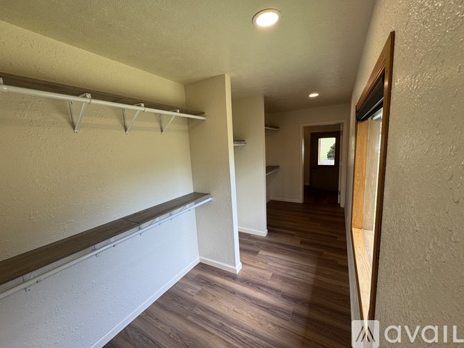 7697 Missouri 176 4 Beds Single Family Home for Rent - Photo Gallery 3