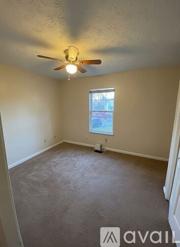 6037 Newington Ln 3 Beds Single Family Home for Rent - Photo Gallery 4