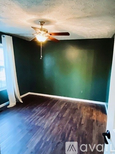 6037 Newington Ln 3 Beds Single Family Home for Rent - Photo Gallery 5