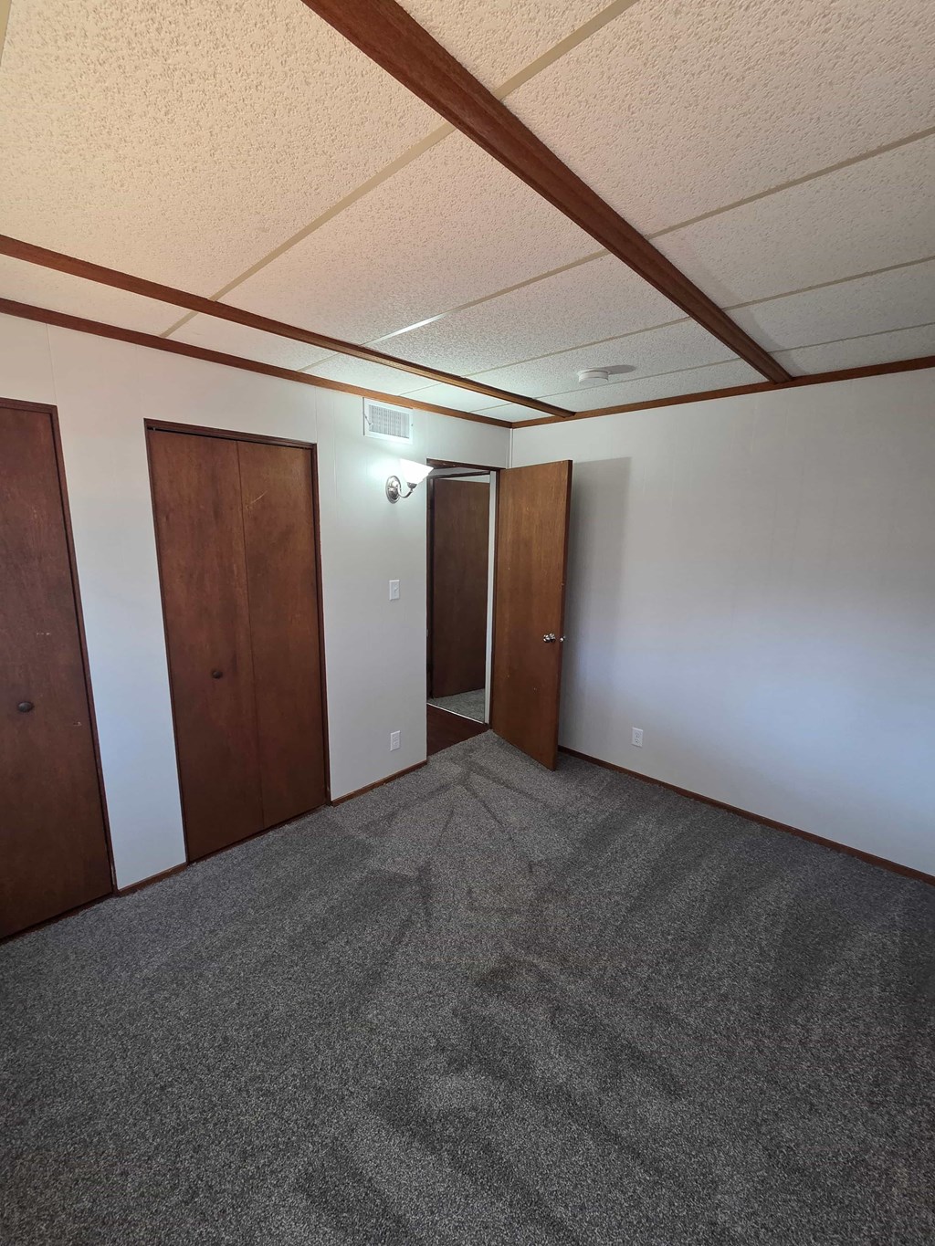 6003, 6005, 6007 Burns Street 1-2 Beds Apartment for Rent - Photo Gallery 12