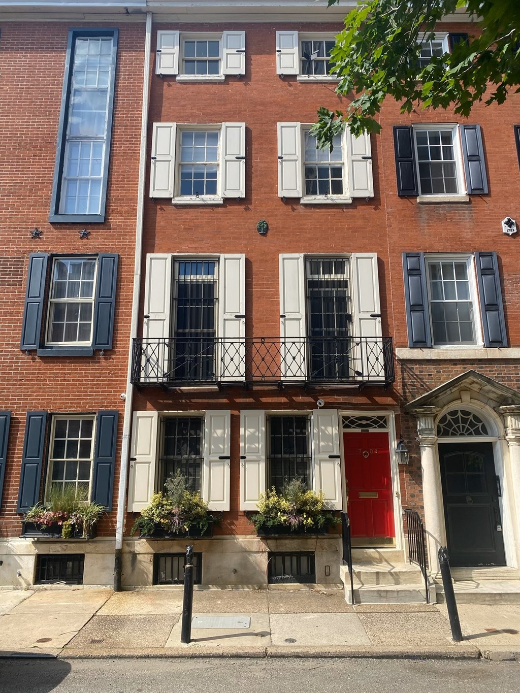 1709 Rittenhouse Square 5 Beds House for Rent - Photo Gallery 1