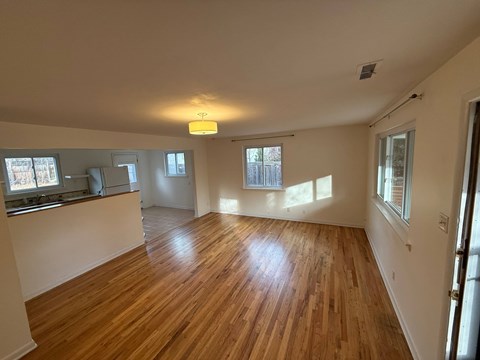 965 Grape Ave 2 Beds Apartment for Rent