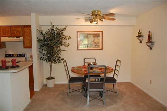 Hunt Club Apartments, 100 Hunt Club Dr., Copley Township, OH - RENTCafé