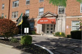 2540 North Moreland Blvd. Studio-3 Beds Apartment for Rent - Photo Gallery 2