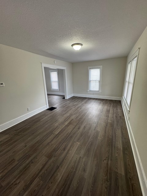 834 North Jefferson Street 3 Beds Apartment for Rent
