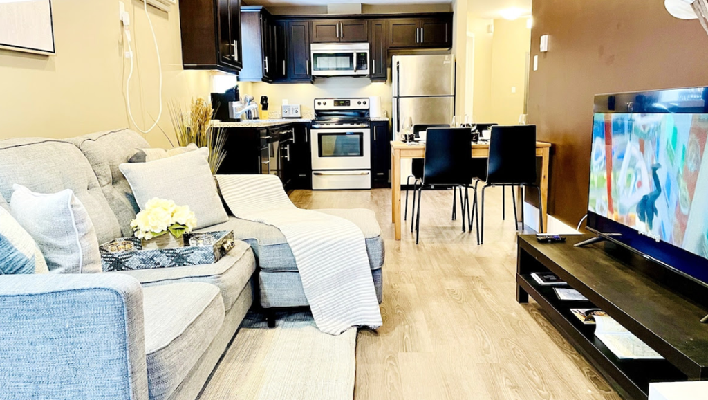 320 Stradbrook Avenue 2 Beds Apartment for Rent - Photo Gallery 2