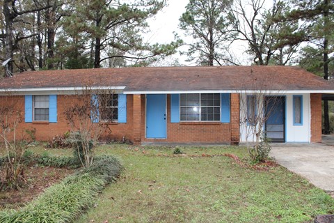 10 Pinewood Drive 3 Beds Apartment for Rent