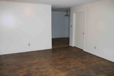 10 Pinewood Drive 3 Beds Apartment for Rent