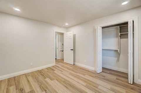 6500 North Luther Road 4 Beds Apartment for Rent