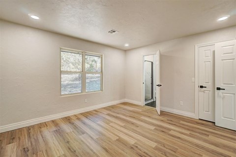 6500 North Luther Road 4 Beds Apartment for Rent