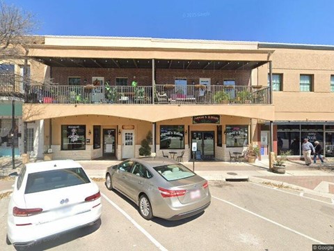 112 East Central Avenue 2 Beds Apartment for Rent