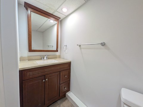 130 River Drive 4 Beds Apartment for Rent