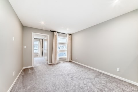 193 Larch Crescent 3 Beds Apartment for Rent